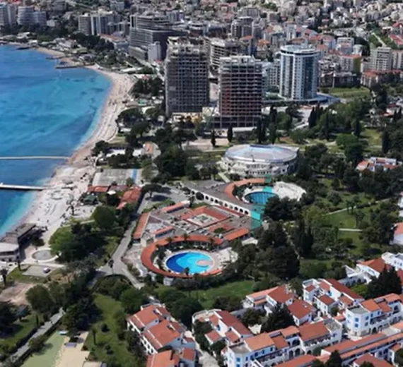 Vlada planira nove pontone i vezove u Luci Budva, obala dobija desetine novih privremenih sadržaja
