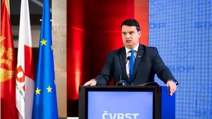 Odžić poziva premijera i nadležne institucije da zaustave sulude ideje o devastaciji 100 novih lokacija u Budvi, uključujući i ostrvo Školj