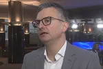 Šarec: Ultimatumi nijesu rješenje, politički akteri moraju postići kompromis oko izmjena Ustava