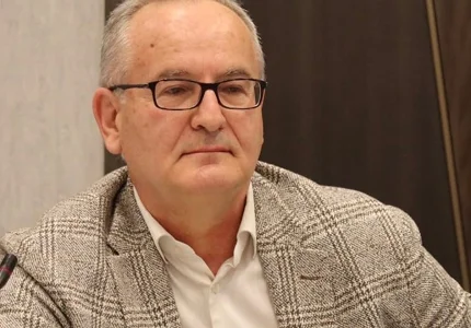 Darko Šuković vratio Društvu crnogorskih novinara nagradu za životno djelo