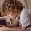 UNICEF: Ulagati u medijsku, digitalnu i AI pismenost djece, roditelja, staratelja i škola