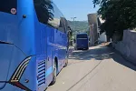 Saobraćajni kolaps u Starom Baru: Autobusi satima blokirali put, mještani traže reakciju Komunalne policije