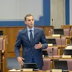 Konatar: Vlada teret krize i inflacije prebacuje na građane, od svakog litra goriva uzme 55, odnosno 44 centa