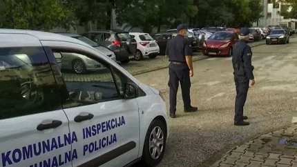 Suzbijanje ulične preprodaje u Budvi: Komunalci prekršajnim kaznama uvode preprodavce u legalne tokove