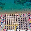 Budva: Komplet ležaljki od 10 do 50 eura, mišljenja građana i turista podijeljena