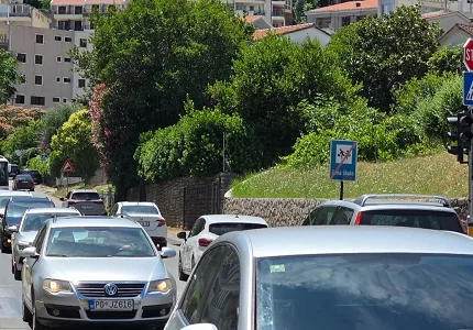 Nedostatak kadra glavni izazov za rješavanje saobraćajnog kolapsa u Budvi