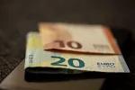 Monstat: Prosječna zarada u maju 1,03 hiljade EUR