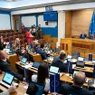 Poslanici danas nastavljaju raspravu o promjenama Ustava