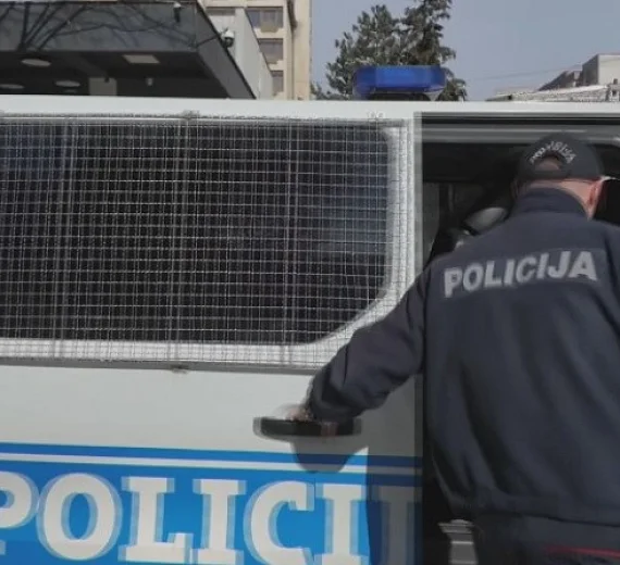Uhapšen Cetinjanin zbog nasilničkog ponašanja: Nanio tjelesne povrede, prijetio sjekirom, oduzet mu pištolj