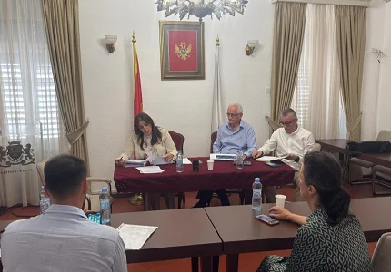 Održana javna tribina o Elaboratu za turističko naselje sa pet zvjezdica u Krimovicama