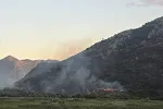 Ugašen požar na Vranjini, kuće odbranjene od vatre