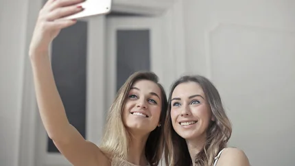 Meta uvodi veliku promjenu: Vaše javne fotografije s Instagrama sada mogu koristiti za AI slike