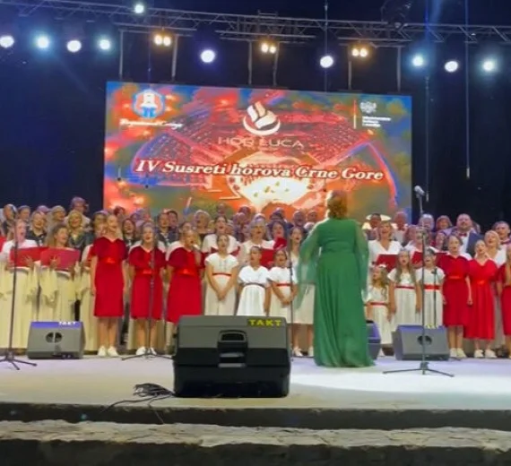 Velika čast za Gulu na Cetinju: Sedam horova izvelo pjesmu “Crna Goro