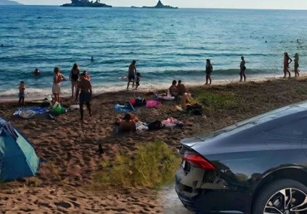Kragujevčanima se pokvario auto, Cetinjanin im dao svoj, a njihov poslao na popravku u Podgoricu