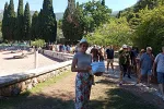 Grupa mještana blokirala ulaz u grad hotel 