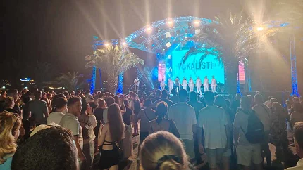 Uspješnim muzičkim nastupima i RiBar festom počelo Ljeto sa zvijezdama