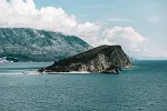 Budva: Muškarcu pozlilo, preminuo dok je bio na ostrvu Sveti Nikola