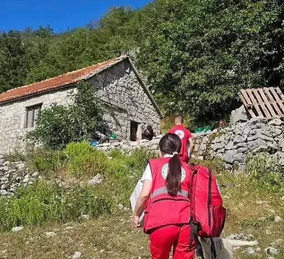 Crveni krst Cetinje nastavlja podršku starijima u seoskim područjima