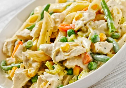 Recept za obrok salatu sa piletinom i tjesteninom