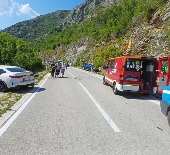 Za 24 sata 32 saobraćajne nezgode, jedna u Budvi