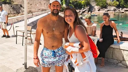 Novak Đoković ponovo u Budvi: Nakon sidrenja jahte, opuštanje i kupanje na Svetom Stefanu