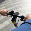 Novi saobraćajni propisi: Pravila za e-trotinete, mlade vozače i veće kazne