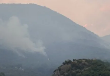 Požar u Baošićima: Jedna porodica evakuisana
