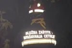 Jedna osoba viđena kako podmeće požar u Katunskoj nahiji, policija traga za njim