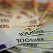 Snažan rast budžetskih prihoda nastavlja da nadmašuje plan i prošlu godinu