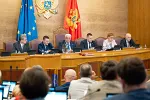 Zakazana sjednica: Poslanici 24. septembra o razrješenju Mandića