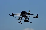 Digitalno patroliranje u Baru, dronom sankcionisano osam vozača zbog rizičnih preticanja