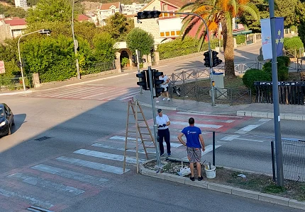 Brzom intervencijom postavljen novi semafor na glavnom bulevaru