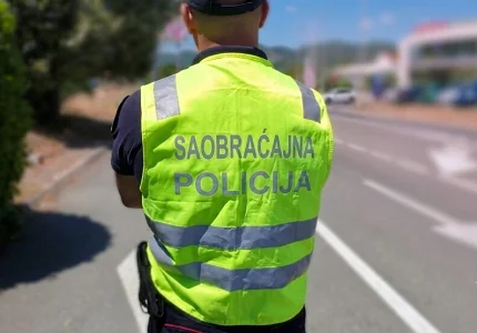 Državljanin Srbije odbio testiranje i vozio bez položenog vozačkog ispita, kažnjen novčano