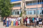 Lijep gest budvanskih osnovaca: Učenici OŠ „Stefan Mitrov Ljubiša“ posadili magnoliju povodom Dana ekološke države