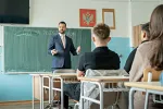 Milatović u posjeti školama u Plavu: Znanje i rad moraju biti mjerilo uspjeha