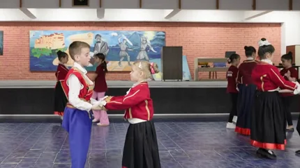 Vujović: „Mladi čuvari folklora“ čuvaju crnogorsku baštinu od zaborava, vrata Stare Budve otvorena su za sve generacije