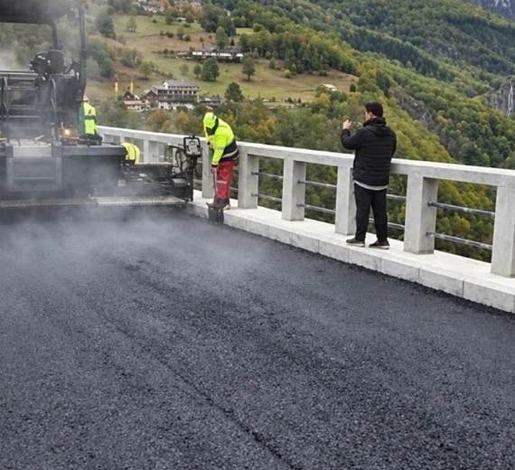 Počelo asfaltiranje mosta na Đurđevića Tari 