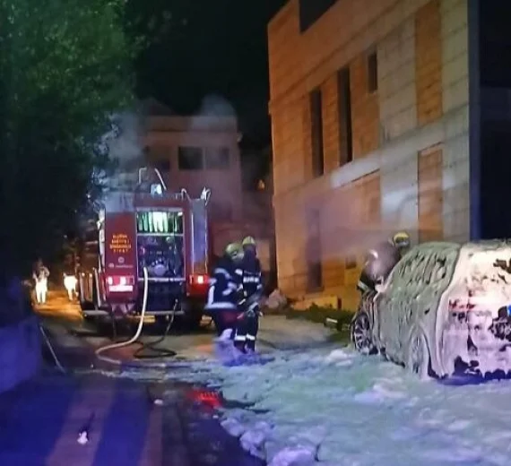 Tivat: Gorjela dva automobila u naselju Marići