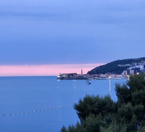 Sjutra postepeno razvedravanje, na sjeveru duži sunčani intervali