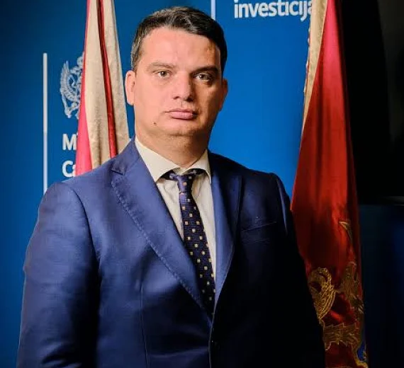 Odžić: Prvi veliki poraz Vučić doživio upravo u Budvi