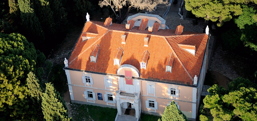 Foto: Screenshot/podgorica.travel/ Dvorac na Kruševcu