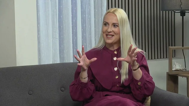 Gošća | Amina Šabotić - Uređenje grada - Jutrom iz Budve