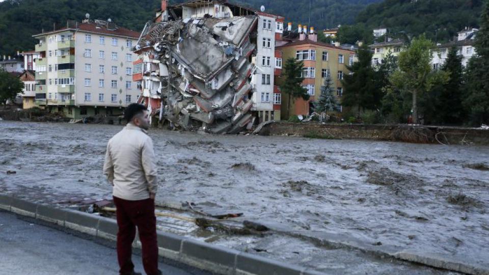 Najmanje 70 poginulih u poplavama u Turskoj | Radio Televizija Budva