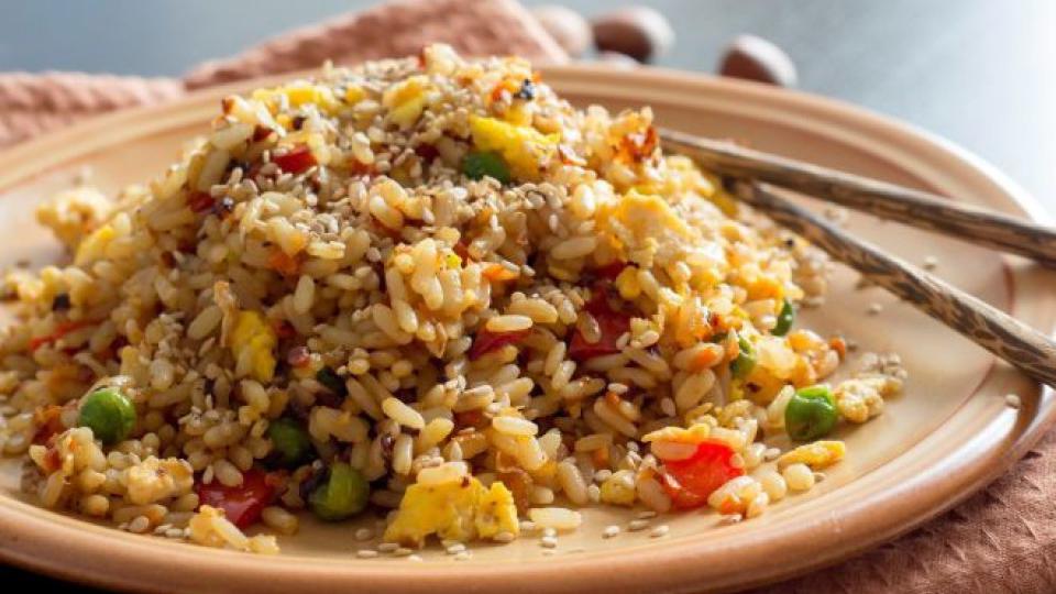 Ručak za 10 minuta: Riža sa povrćem | Radio Televizija Budva
