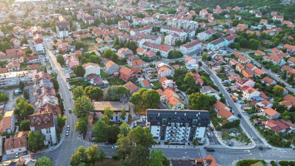 Bivši radnici nekadašnje Košute blokiraće put Cetinje - Podgorica | Radio Televizija Budva