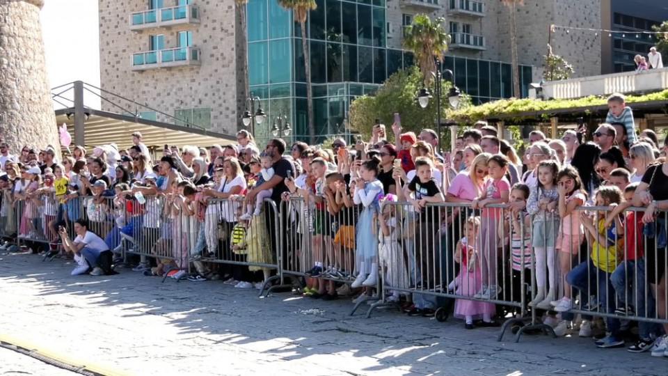 Dječji karneval u Budvi okupio 47 veselih karnevalskih grupa: Ljubav prema karnevalskoj tradiciji kreće iz vrtića | Radio Televizija Budva