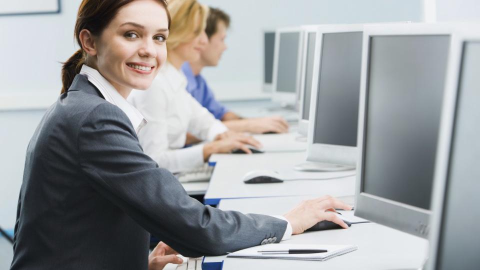 Besplatna obuka za rad na računaru za nezaposlene žene | Radio Televizija Budva