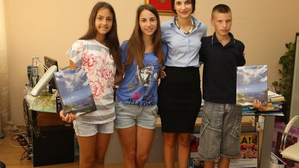 Budva: Besplatno ljetovanje za troje djece iz Lovćenca | Radio Televizija Budva