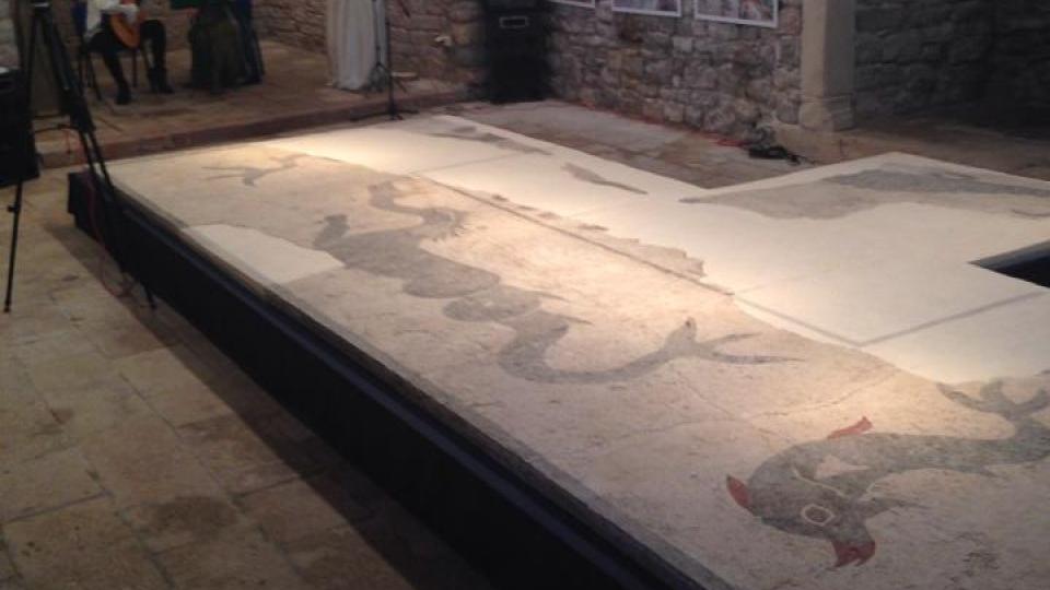 Antički mozaik se seli u lapidarijum Muzeja | Radio Televizija Budva