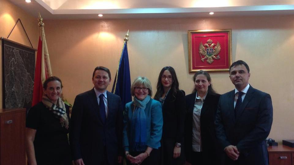 Ambasadorka SAD-a u Crnoj Gori u zvaničnoj posjeti Opštini Budva | Radio Televizija Budva